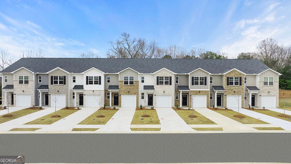 204 Kenmore Circle, Perry, GA 31069