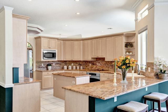1756 NW 124th Way, Coral Springs, FL 33071