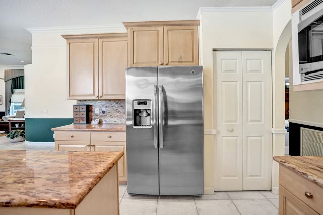 1756 NW 124th Way, Coral Springs, FL 33071
