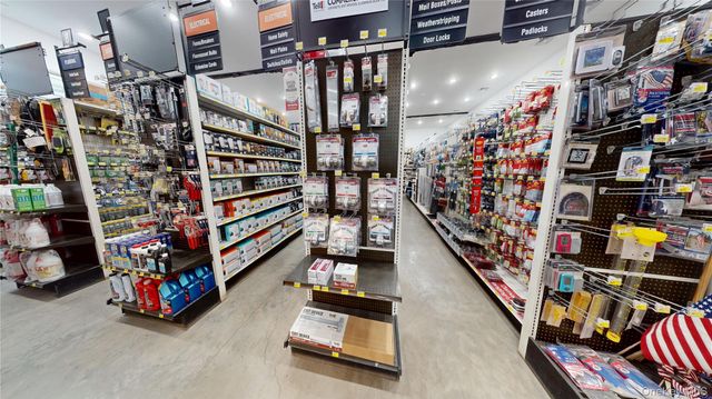 4 Bona Ventura Avenue, Wallkill, NY 12589