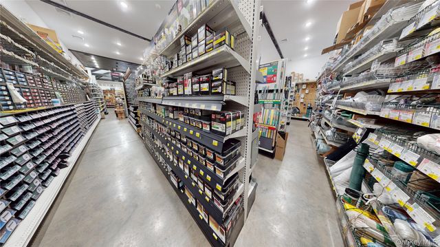 4 Bona Ventura Avenue, Wallkill, NY 12589