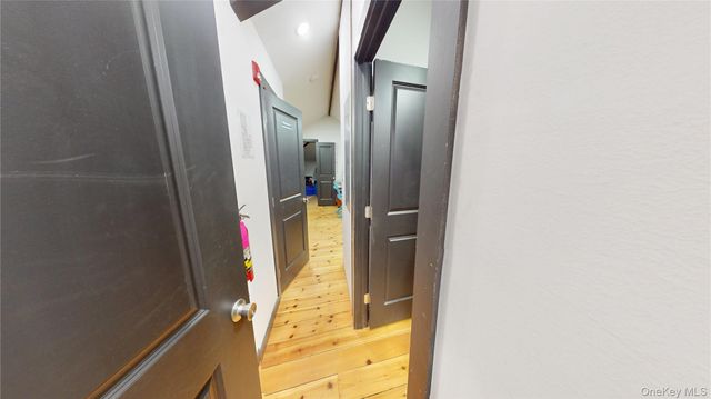 4 Bona Ventura Avenue, Wallkill, NY 12589