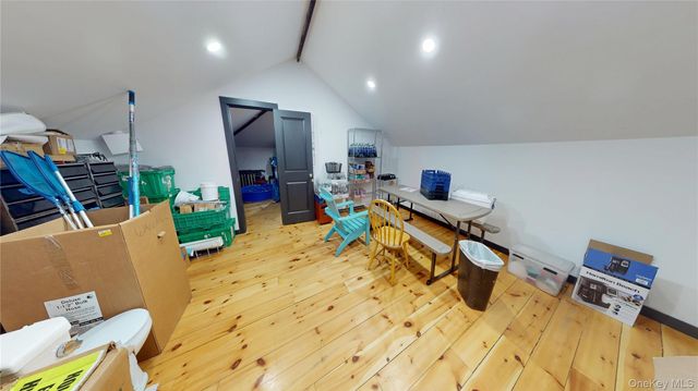 4 Bona Ventura Avenue, Wallkill, NY 12589