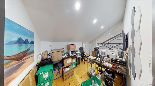 4 Bona Ventura Avenue, Wallkill, NY 12589