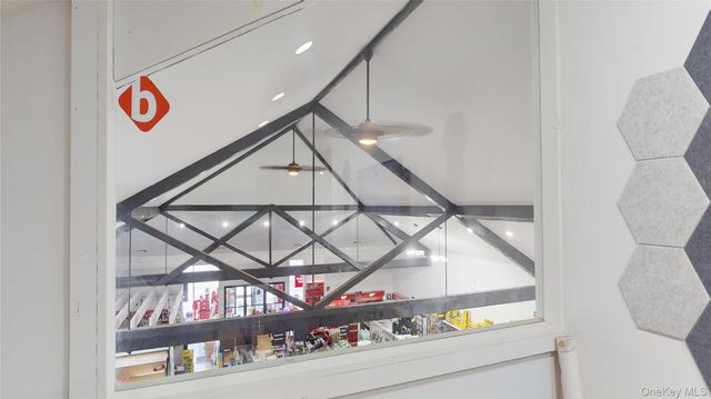 4 Bona Ventura Avenue, Wallkill, NY 12589