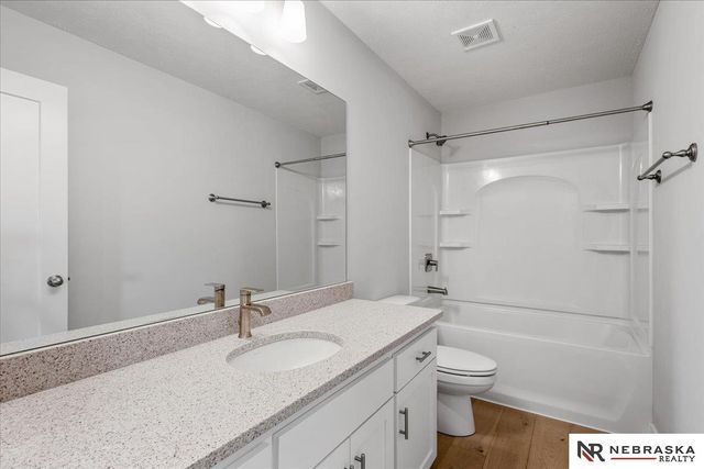 2708 N 191st Avenue, Omaha, NE 68022