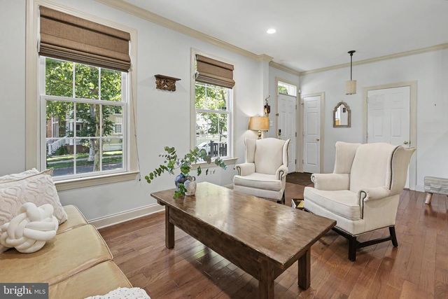 38 UNION ST, Robbinsville, NJ 08691