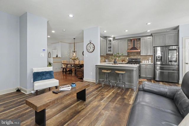 38 UNION ST, Robbinsville, NJ 08691