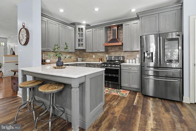 38 UNION ST, Robbinsville, NJ 08691
