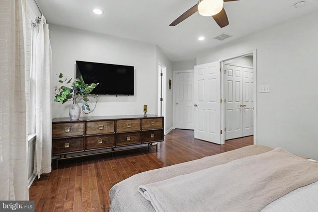 38 UNION ST, Robbinsville, NJ 08691