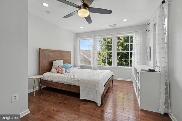 38 UNION ST, Robbinsville, NJ 08691