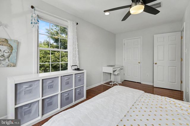 38 UNION ST, Robbinsville, NJ 08691