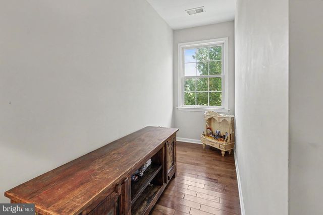 38 UNION ST, Robbinsville, NJ 08691