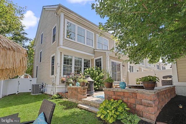 38 UNION ST, Robbinsville, NJ 08691