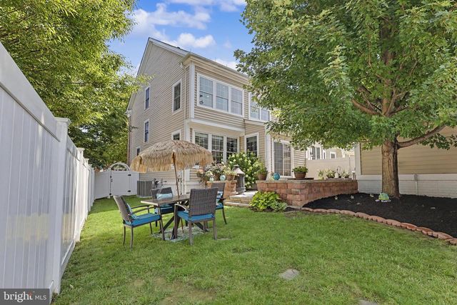 38 UNION ST, Robbinsville, NJ 08691