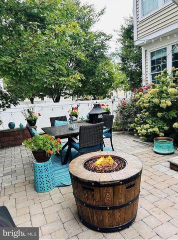 38 UNION ST, Robbinsville, NJ 08691
