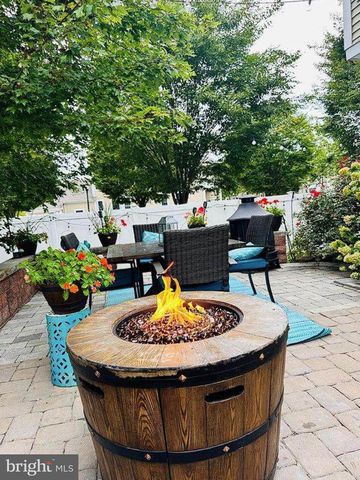 38 UNION ST, Robbinsville, NJ 08691