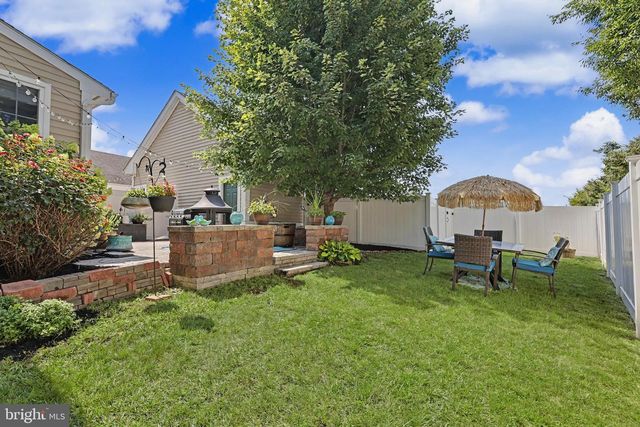 38 UNION ST, Robbinsville, NJ 08691