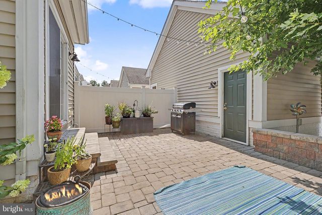 38 UNION ST, Robbinsville, NJ 08691