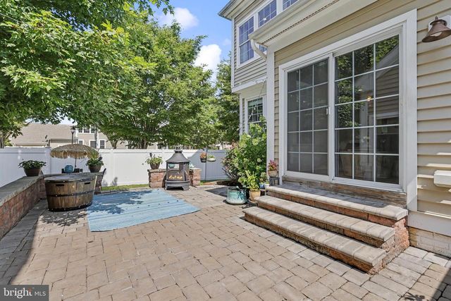 38 UNION ST, Robbinsville, NJ 08691