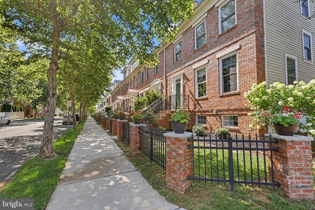 38 UNION ST, Robbinsville, NJ 08691