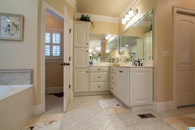 990 COBBLE CREEK DRIVE, Hoover, AL 35226