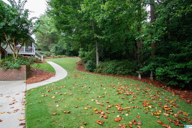 990 COBBLE CREEK DRIVE, Hoover, AL 35226