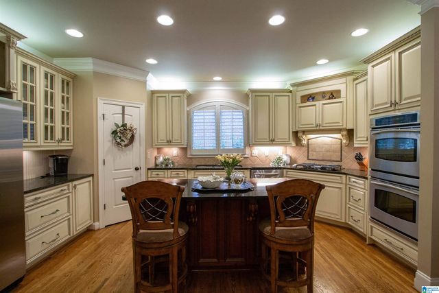990 COBBLE CREEK DRIVE, Hoover, AL 35226