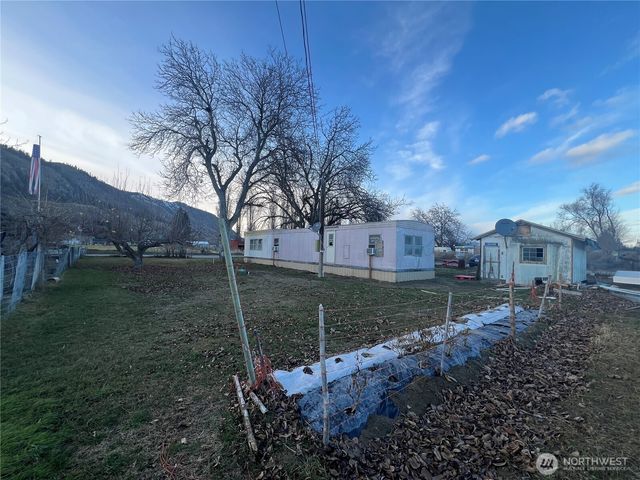 204 Davis Ave., Brewster, WA 98812