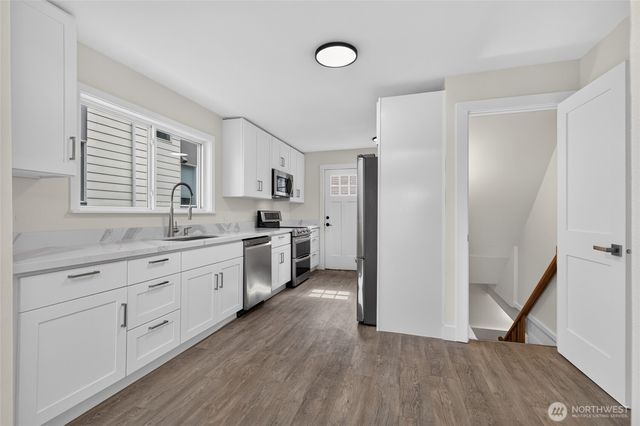 3023 SW Charlestown Street, Seattle, WA 98126