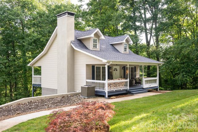 8 Coffey Place, Asheville, NC 28806