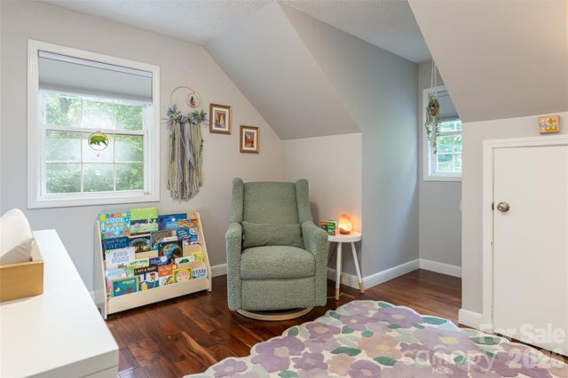 8 Coffey Place, Asheville, NC 28806