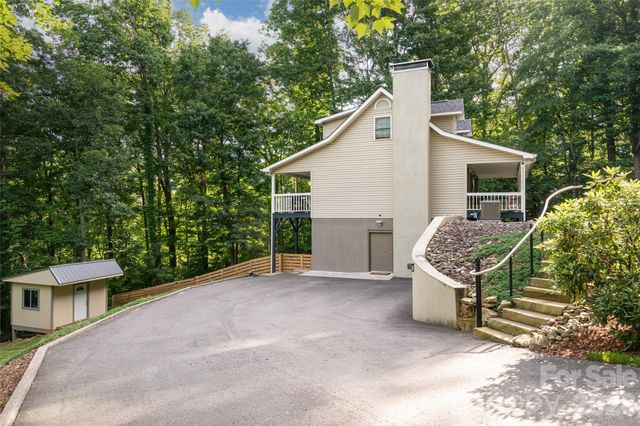 8 Coffey Place, Asheville, NC 28806