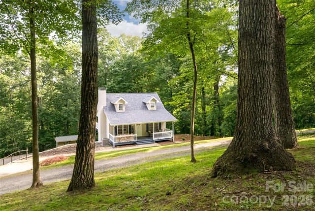 8 Coffey Place, Asheville, NC 28806