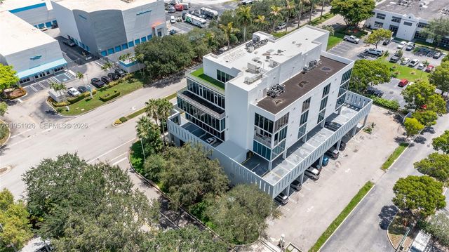10450 NW 33rd Street 501, Doral, FL 33172