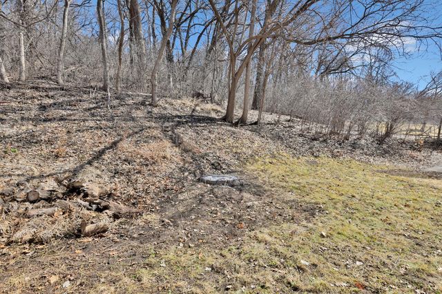 528 Point Douglas Road S, Saint Paul, MN 55119