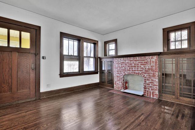 528 Point Douglas Road S, Saint Paul, MN 55119