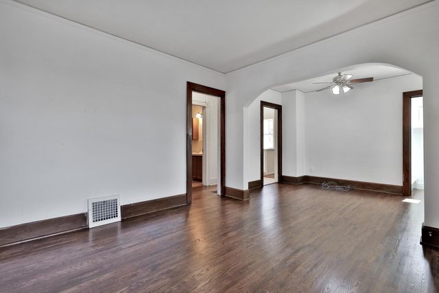 528 Point Douglas Road S, Saint Paul, MN 55119