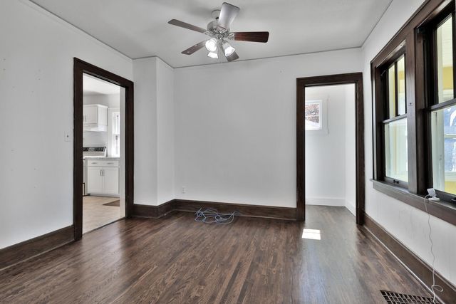 528 Point Douglas Road S, Saint Paul, MN 55119