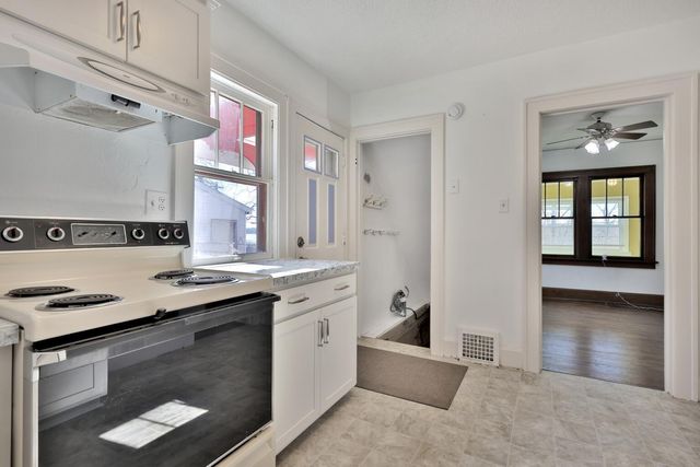 528 Point Douglas Road S, Saint Paul, MN 55119