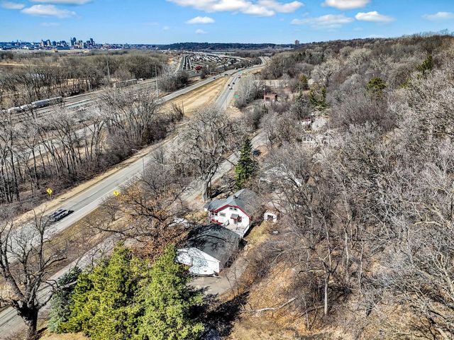 528 Point Douglas Road S, Saint Paul, MN 55119