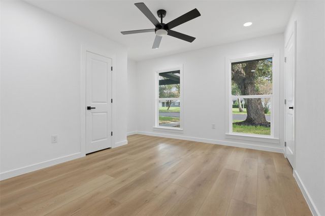 4829 Willowbend Boulevard, Houston, TX 77035