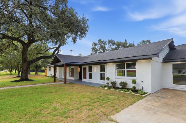 4829 Willowbend Boulevard, Houston, TX 77035