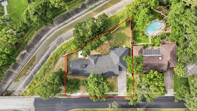 4829 Willowbend Boulevard, Houston, TX 77035