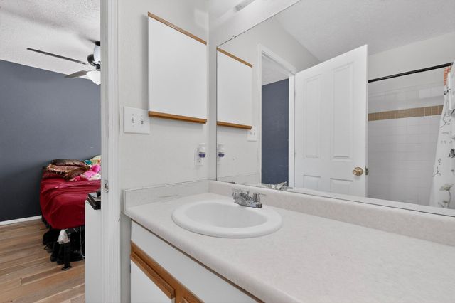 1800 Lee Loop NE, Rio Rancho, NM 87144