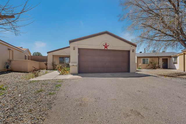 1800 Lee Loop NE, Rio Rancho, NM 87144
