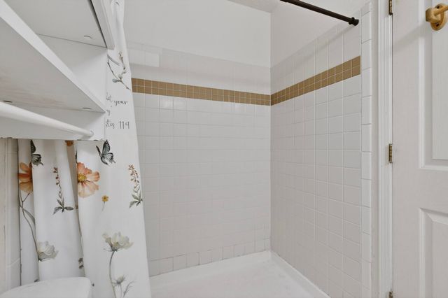 1800 Lee Loop NE, Rio Rancho, NM 87144