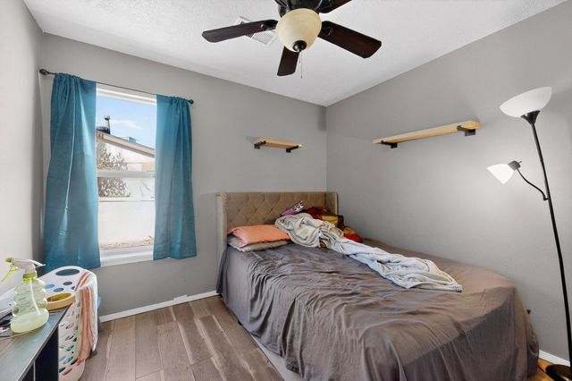 1800 Lee Loop NE, Rio Rancho, NM 87144