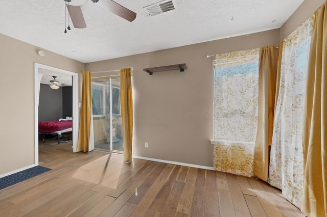 1800 Lee Loop NE, Rio Rancho, NM 87144