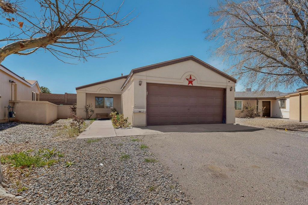 1800 Lee Loop NE, Rio Rancho, NM 87144